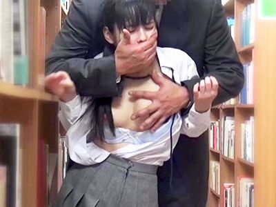 〈即ハメ〉女子校生を痴漢レイプ♥図書館で黒髪清楚な乙女を襲い立ちバックで美尻に腰うちつけまくっちゃう