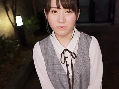 〈淫乱〉愛花あゆみのデビュー作品♡20歳のスレンダー美乳風俗嬢の敏感ワレメにカチカチ棒を挿れてトロ顔にしてる